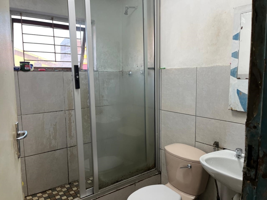  Bedroom Property for Sale in Maitland Western Cape